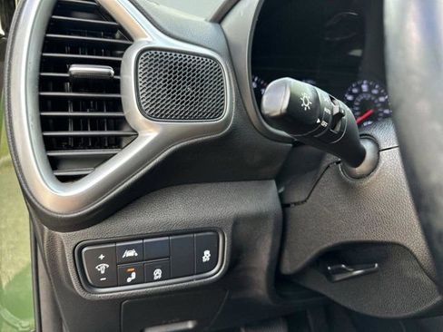 Used 2021 Kia Soul X-Line FWD image 25