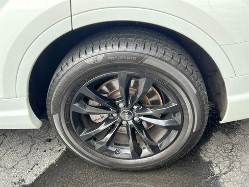 Used 2017 Audi Q7 3.0T Premium Plus w/ Premium Plus Package image 13