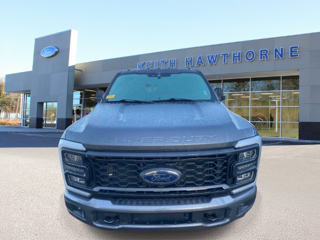 Used 2023 Ford F250 XLT w/ XLT Premium Package AWD/4WD image 2