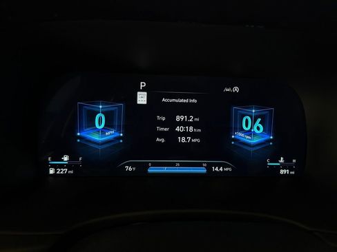 Used 2025 Hyundai Palisade Calligraphy image 21