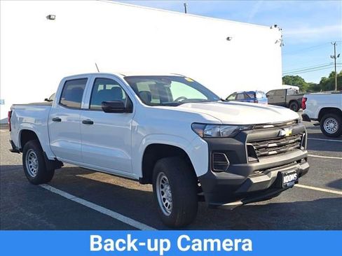Used 2023 Chevrolet Colorado W/T w/ WT Convenience Package II RWD image 2