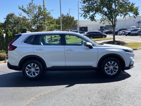 Certified 2023 Honda CR-V LX image 11