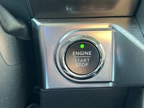 Certified 2022 Ford F150 Lariat AWD/4WD image 34