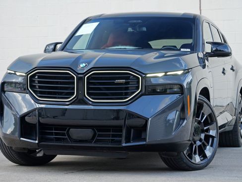 Used 2023 BMW XM AWD/4WD image 3