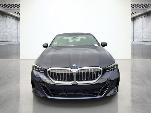 New 2026 BMW i5 eDrive40 w/ M Sport Package image 3