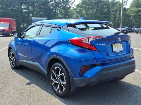 Used 2018 Toyota C-HR XLE FWD image 4
