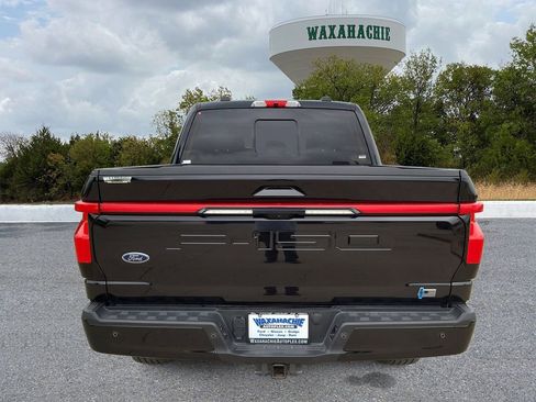 Used 2022 Ford F150 Lightning Lariat w/ Tow Technology Package image 4