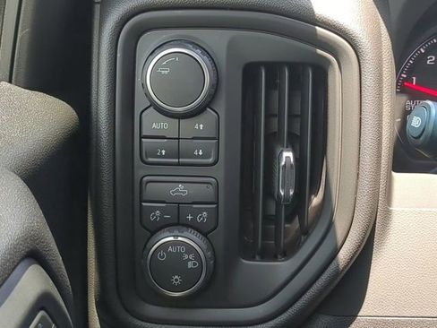 Used 2025 Chevrolet Silverado 1500 Custom Trail Boss AWD/4WD image 26