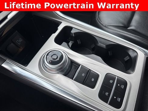 Used 2024 Ford Explorer XLT w/ Equipment Group 202A image 15