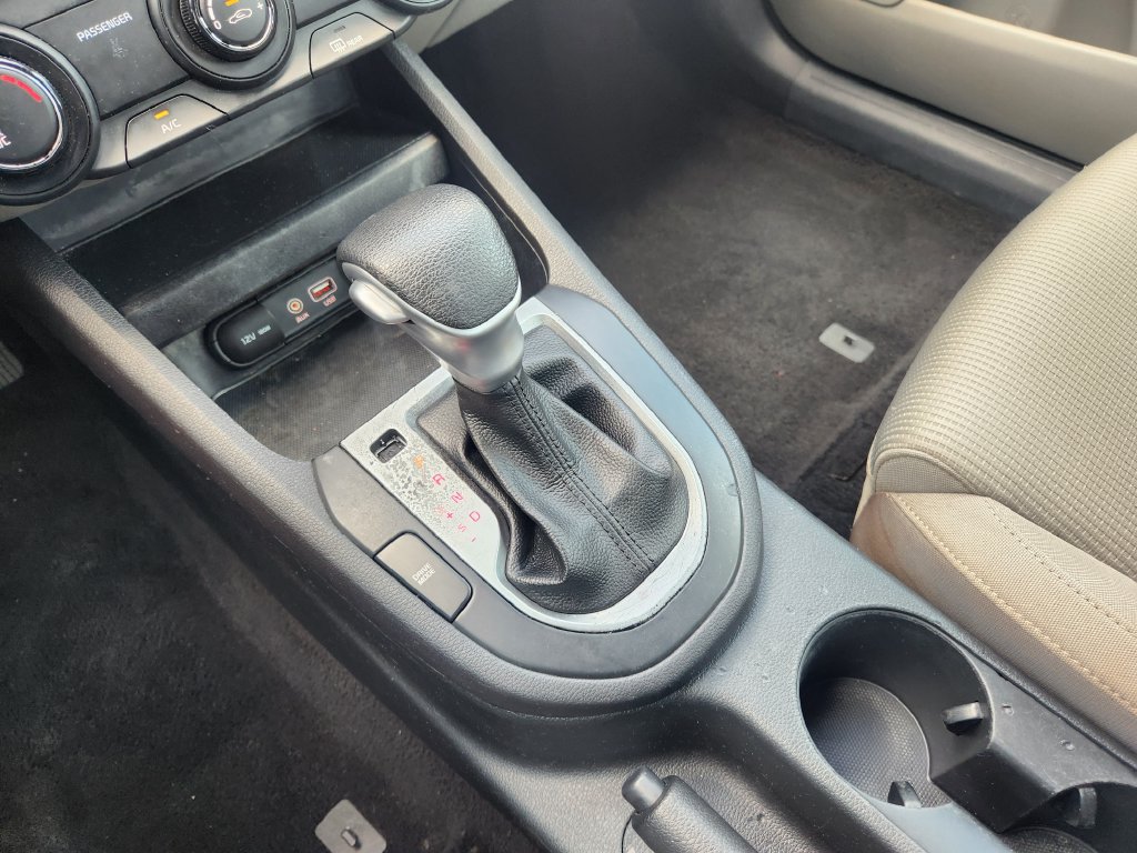 Used 2020 Kia Forte LXS FWD image 15