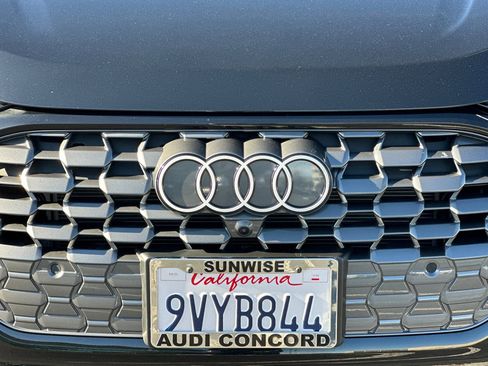 Used 2025 Audi Q5 Premium Plus w/ Premium Plus image 47