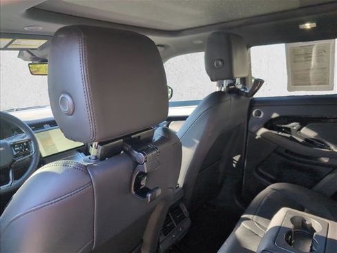 Used 2024 Land Rover Range Rover Evoque S image 17
