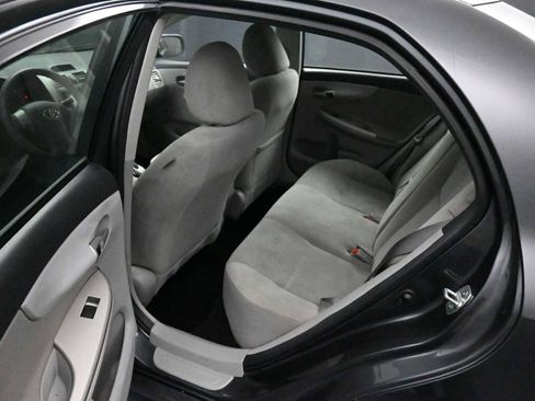 Used 2013 Toyota Corolla LE FWD image 22