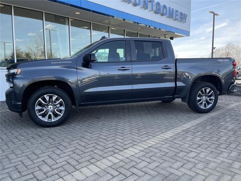 Used 2022 Chevrolet Silverado 1500 RST w/ LPO, Blackout Package AWD/4WD image 2