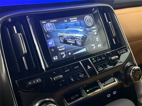 New 2026 Lexus LX 600 4WD w/ Luxury Package image 21