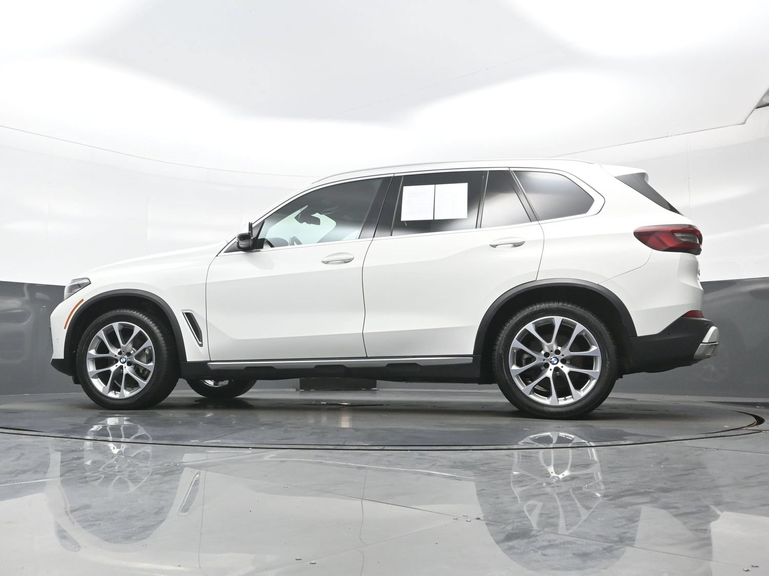 Used 2023 BMW X5 xDrive40i AWD/4WD image 31