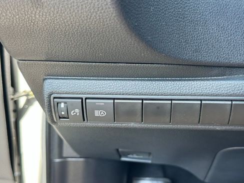 Used 2024 Toyota Corolla SE FWD image 30