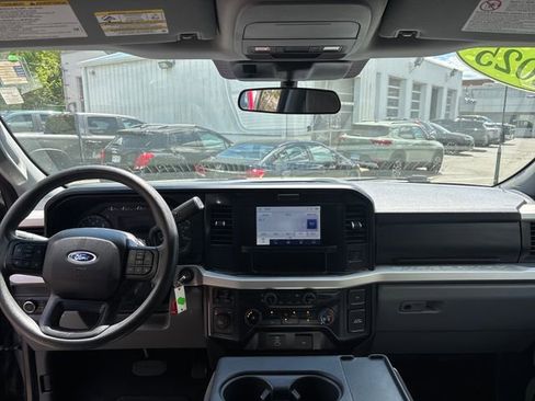 Used 2025 Ford F250 XLT w/ Snow Plow Prep Package AWD/4WD image 15