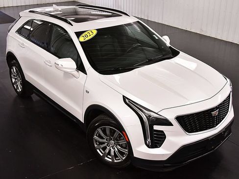 Used 2023 Cadillac XT4 Sport w/ Sun And Sound Package AWD/4WD image 13