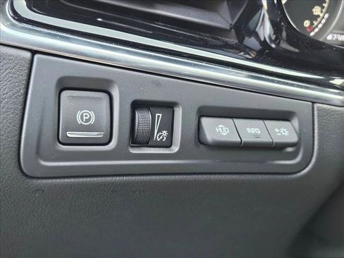 Used 2024 Cadillac XT6 Sport w/ Technology Package AWD/4WD image 25
