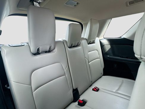 Used 2026 Nissan Pathfinder SL FWD image 29