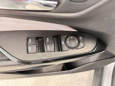 Certified 2025 Chevrolet Trax LT image 15