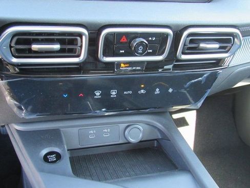 New 2026 Nissan Sentra SV w/ Floor Mat Package FWD image 15