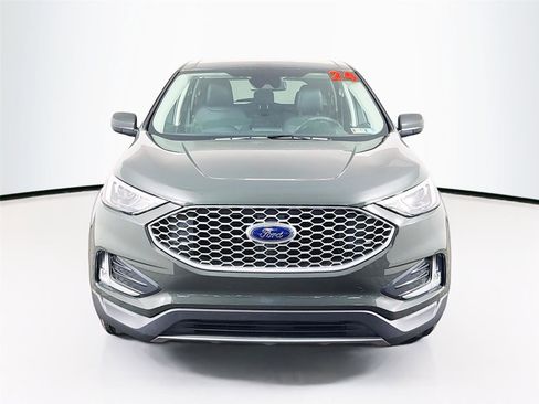Used 2024 Ford Edge SEL w/ Convenience Package AWD/4WD image 3