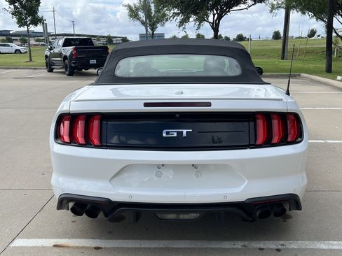 Used 2019 Ford Mustang GT Premium RWD image 8