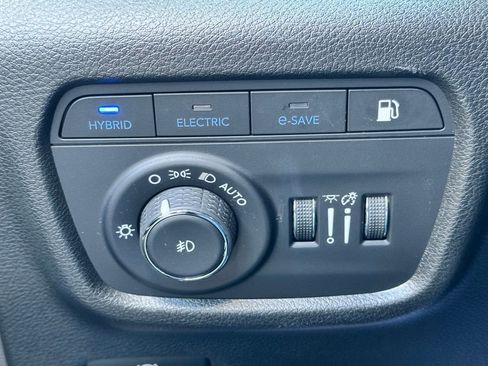 Used 2023 Jeep Grand Cherokee 4WD 4xe image 34