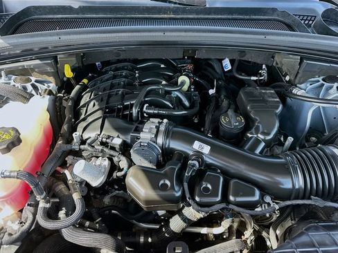 Used 2025 Jeep Grand Cherokee Altitude RWD image 30