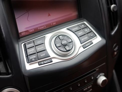 Used 2016 Nissan 370Z Touring RWD image 64