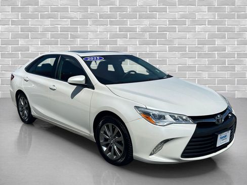 Used 2015 Toyota Camry XLE FWD image 7
