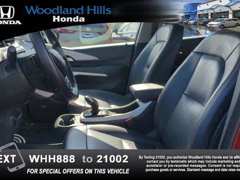 Used 2020 Chevrolet Bolt Premier w/ Infotainment Package FWD image 18