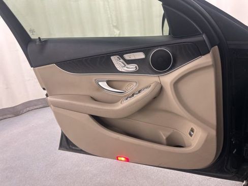 Used 2016 Mercedes-Benz C 300 4MATIC Sedan image 23