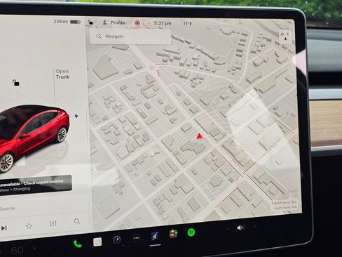 Used 2022 Tesla Model 3 Long Range AWD/4WD image 34