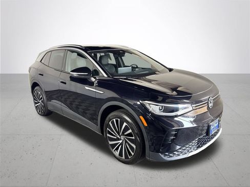 Certified 2023 Volkswagen ID.4 Pro S Plus AWD/4WD image 5