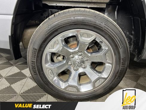 Used 2019 RAM 1500 Big Horn AWD/4WD image 10