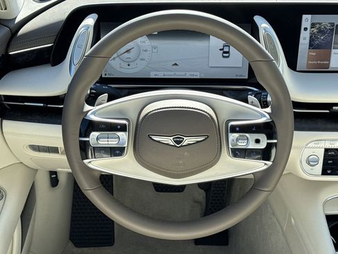 Used 2025 Genesis G90 3.5T image 23