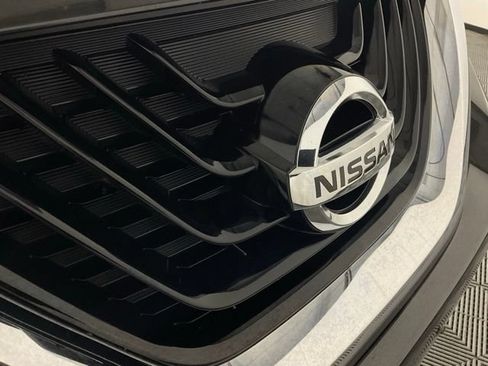 Used 2017 Nissan Murano SV AWD/4WD image 9