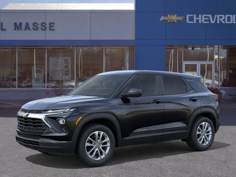 New 2026 Chevrolet TrailBlazer LS w/ LS Convenience Package AWD/4WD image 2