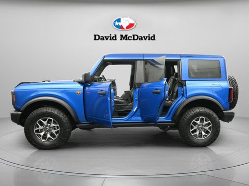 Used 2025 Ford Bronco Badlands image 43