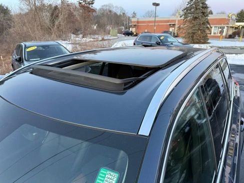 Certified 2025 Volvo XC90 B6 Core image 12