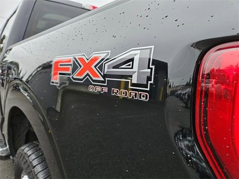 Used 2022 Ford F150 Lariat w/ Equipment Group 502A High image 11