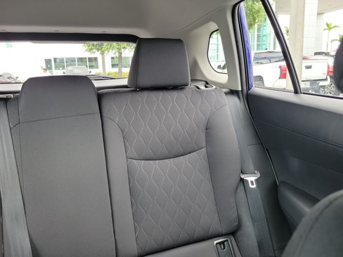 Used 2025 Toyota Corolla Cross LE FWD image 22