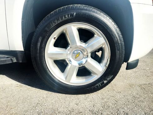 Used 2008 Chevrolet Avalanche LTZ w/ LTZ Preferred Equipment Group image 14