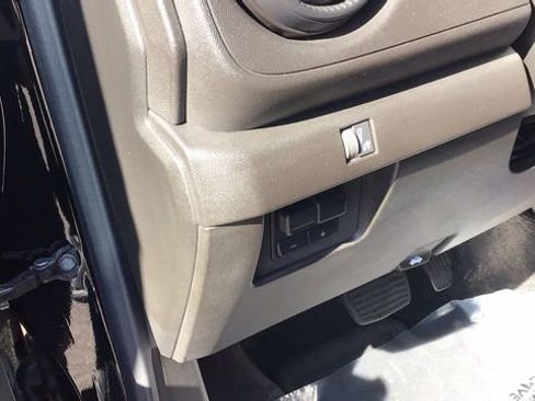 Used 2025 Chevrolet Colorado Trail Boss image 16