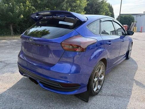 Used 2015 Ford Focus ST FWD image 3