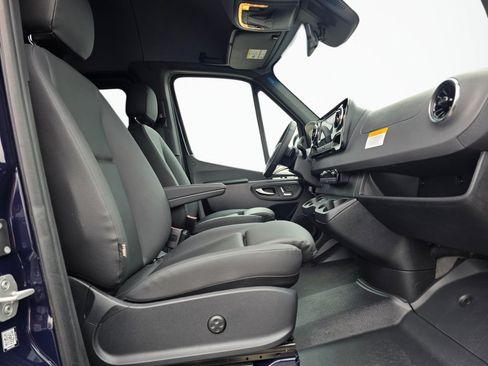 New 2026 Mercedes-Benz Sprinter 2500 image 27