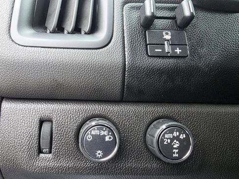 Used 2019 Chevrolet Colorado ZR2 AWD/4WD image 21